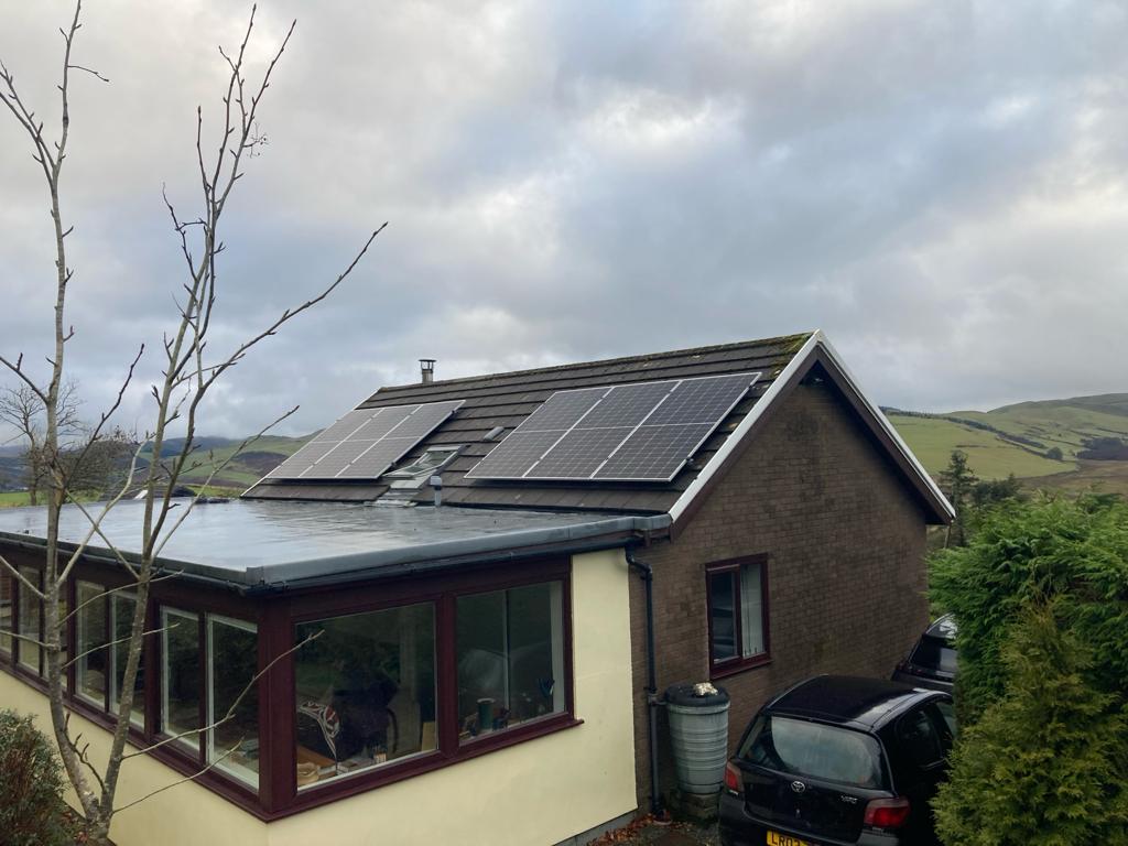 Solar_panels_installation_bungallow_Devils_Bridge_solar_save_renewables.jpg