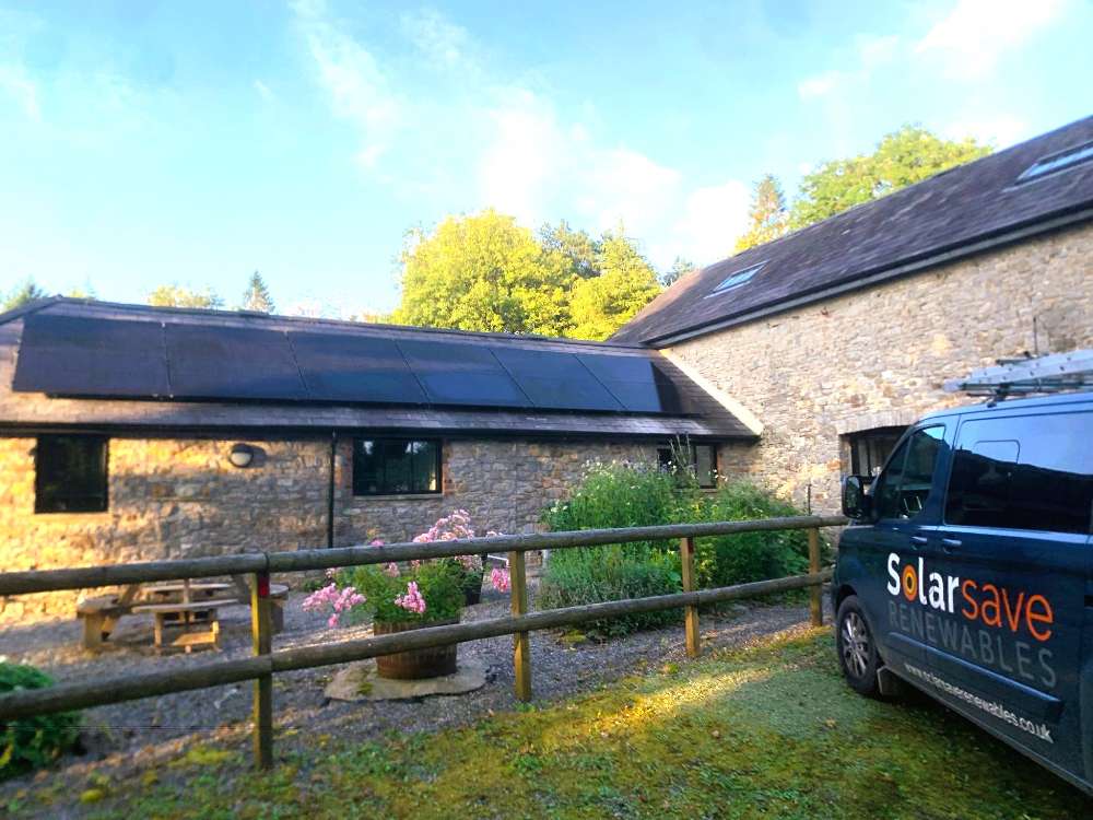 Solarsave-renewables-Stables-Wellbeing-yoga-retreat-solar-panels-Llandeilo